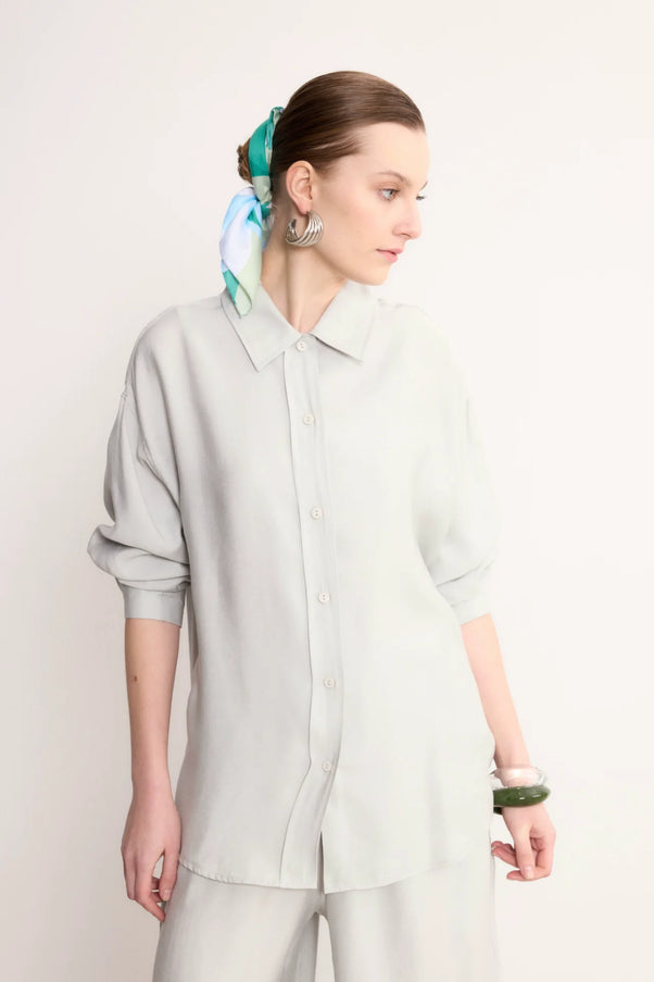 Two pieces set with buttons