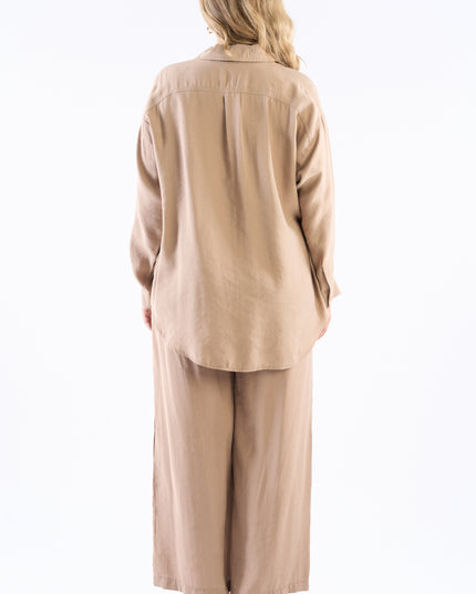 Two pieces set with buttons