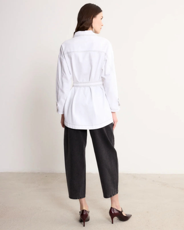Double-pocket belted jacket