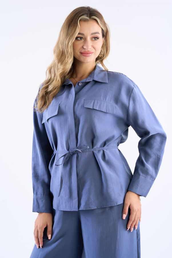 Buttoned set with belt