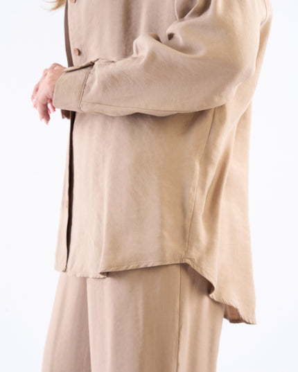 Two pieces set with buttons