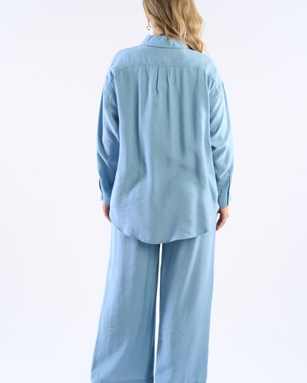 Two pieces set with buttons