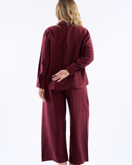Buttoned set with belt
